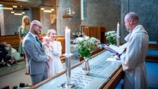 I fjor giftet hvert tredje par seg i Den norske kirke. Foto: Bo Mathisen / Den norske kirke