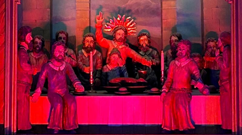 Jesus med disiplene. Fra altertavlen i Asker kirke.