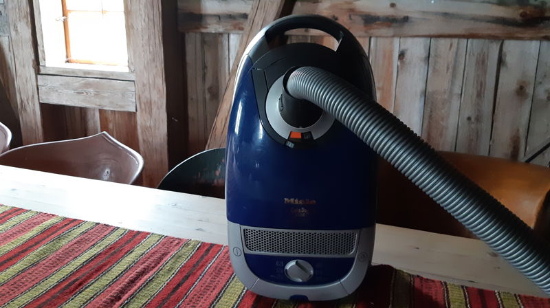 Dugnad Hole kirke, og Sollihøgda kapell