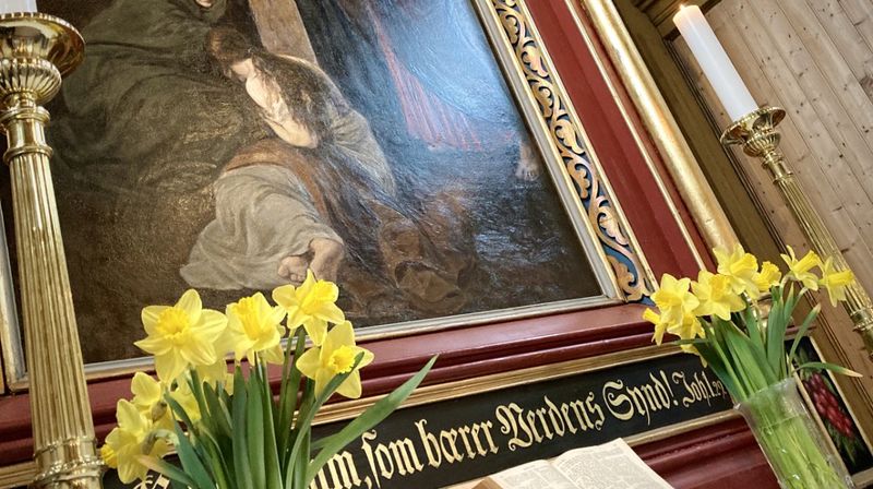 Påskefeiring i Averøy-kirkene