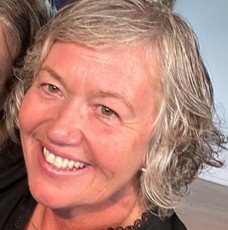 FRA SYKEPLEIE TIL VIKAR- OG KONFIRMANTPREST