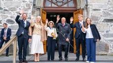 Kongefamilien utenfor Stavanger domkirke, 4. juli 2025. Foto:  Stavanger Aftenblad / Jarle Aasland.