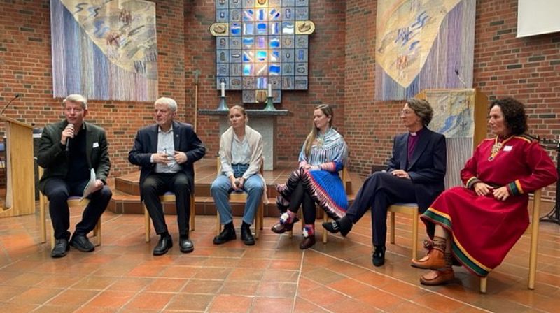 Fra venstre: Pål Kristian Balstad, Dagfinn Høybråten, Ella Marie Hætta Isaksen, Marianne Henriksen, Kari Mangrud Alvsvåg og Eli Halvorsen