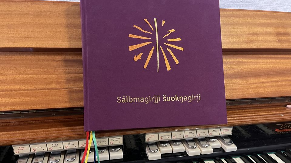 Nordsamisk spillebok lanseres i Tromsø domkirke 08. oktober 2023. Foto: Den norske kirke