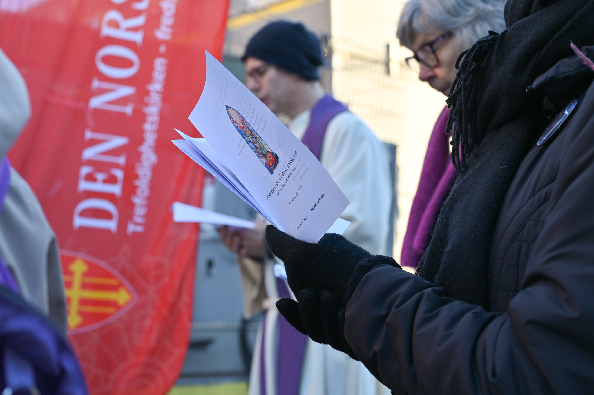 Liturgi til fredsbønn – be der du er! 