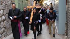 Langfredagsprosesjon gjennom gamlebyen i år. (Foto: ELCJHL)