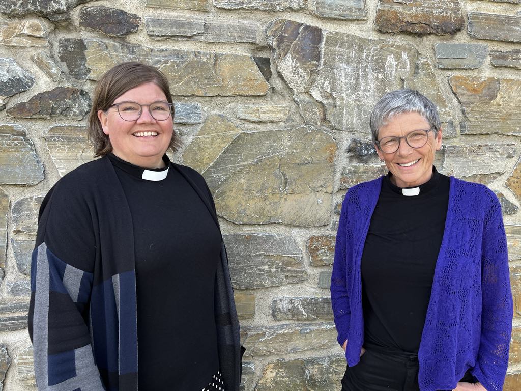 Hør preken og bibeltimer på Podkast