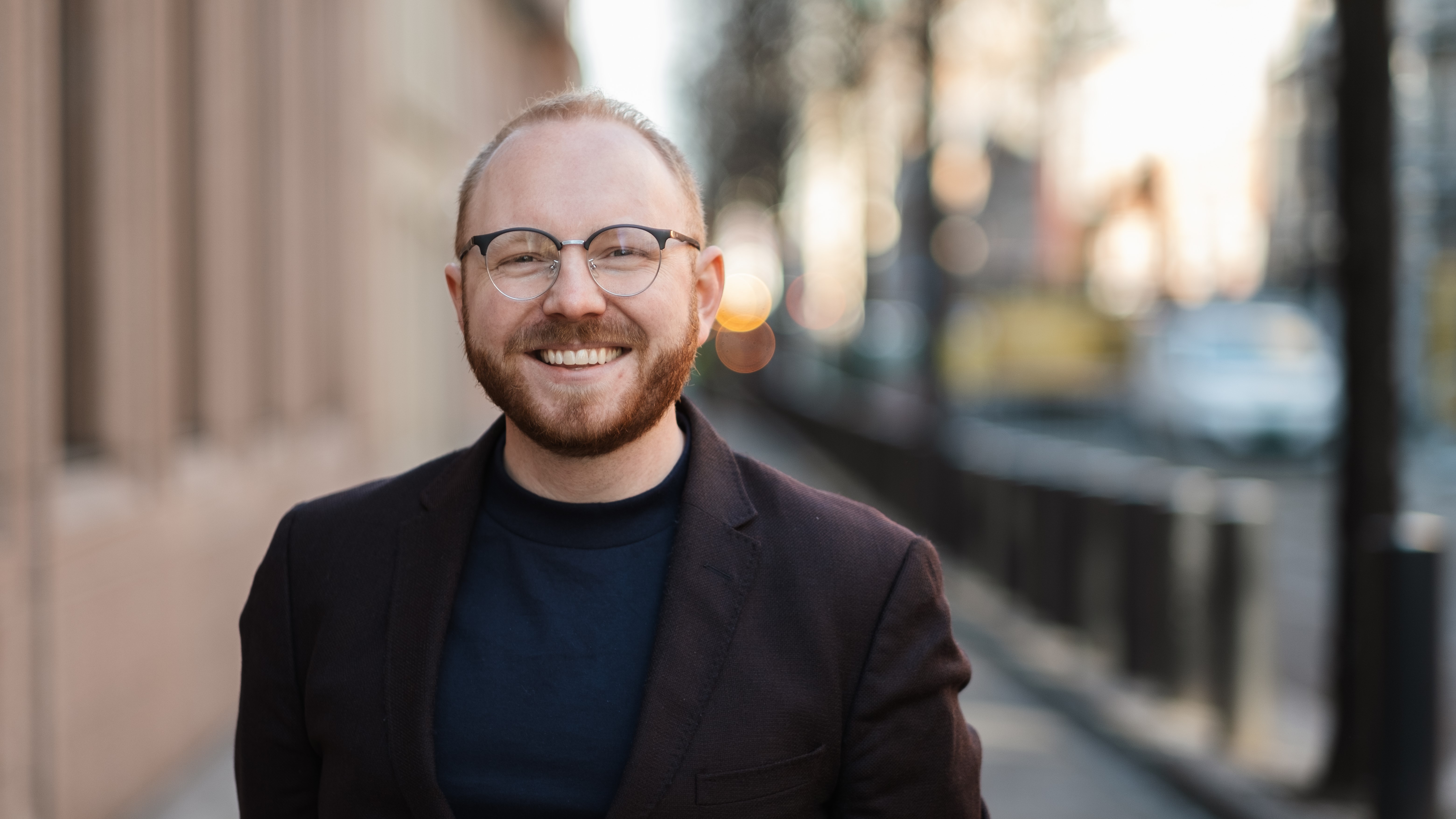 Emil Tan Engeset er kirkens nye kommunikasjonsdirektør. Foto: Kirkerådet / Den norske kirke.