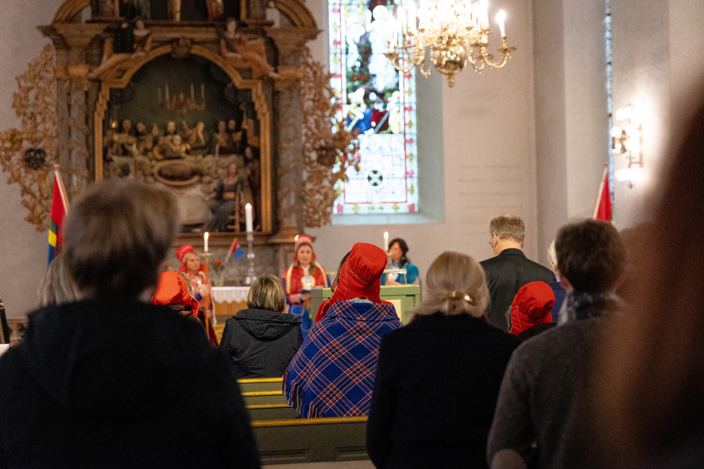 Samisk utvalg leverte sin rapport 1. mars og kommer med flere forslag til hvordan samisk kirkeliv kan styrkes. Illustrasjonsfoto: Den norske kirke.