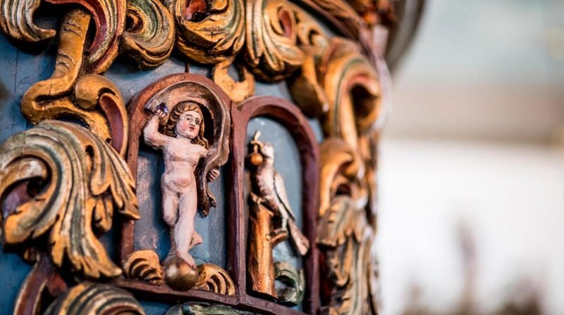 Opplev middelalderkirken Heggen kirke i sommer