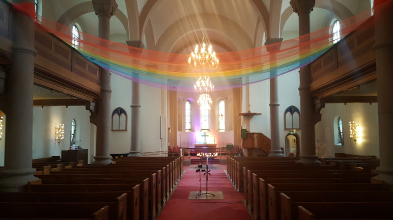 Morgenbønn og pridefrokost 2025