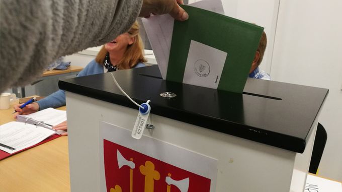 Urne i bruk i Oppegård kirkelige fellesråd. (Foto: Kirkerådet)