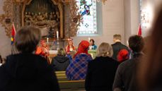 Samisk utvalg leverer sin rapport 1. mars og kommer med flere forslag til hvordan samisk kirkeliv kan styrkes. Illustrasjonsfoto: Den norske kirke.