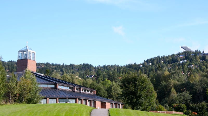 Kontorets åpningstider i sommer