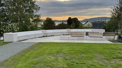 Ordføreren åpnet nydelen av kirkegården i Buvika