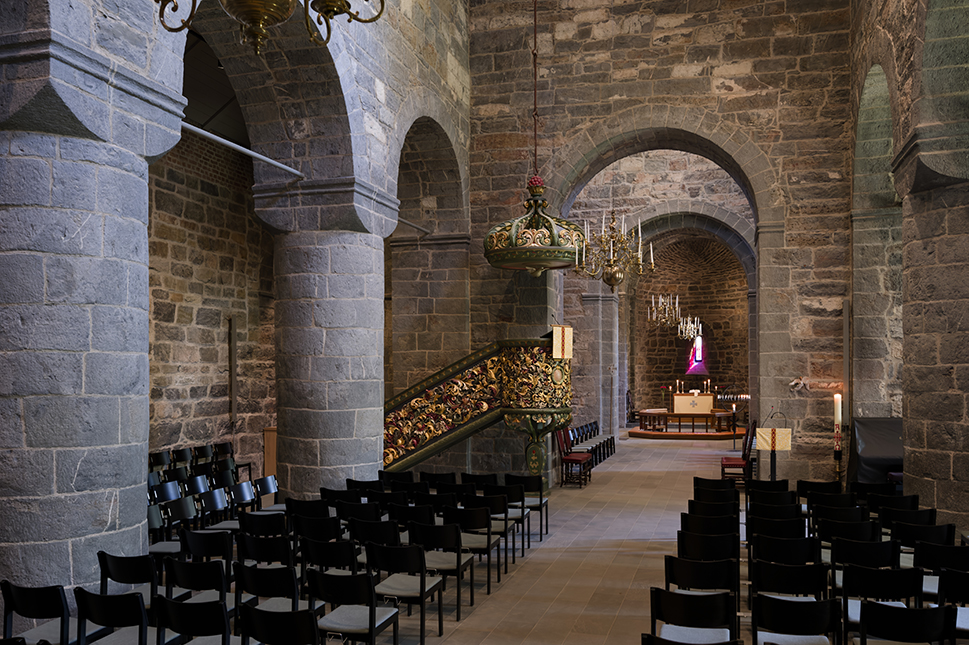 Gamle Aker kirke. Foto: Roger Jensen