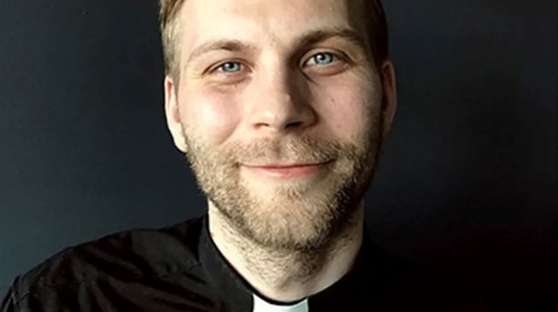 Kapellan Ole Kristian Bratseth med morgenandakt på NRK P1+