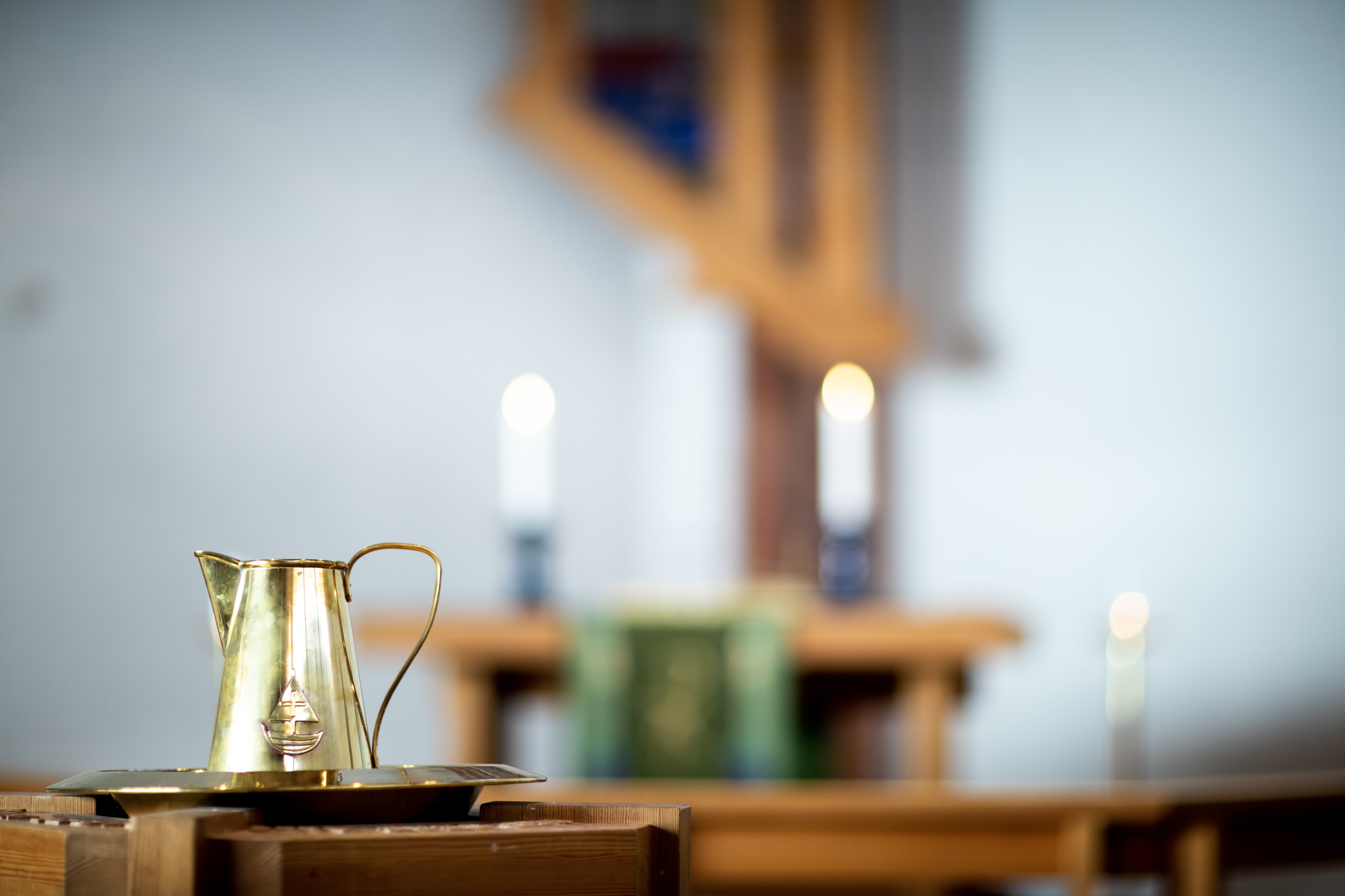 Det er mange ungdommer som blir døpt før de konfirmerer seg. Foto: Von/Kirkerådet