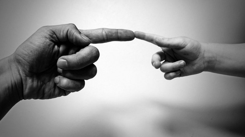 Bibelen, et møte med Jesus og fellesskapet skapte tro hos de første kristne. Bilde: PublicDomainPictures/Pixabay