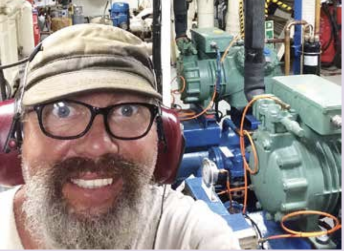 Bowie Buverud jobber i Mercy Ships. Tidligere har han vært kjølemaskinist, med ansvar for ventilasjon og alt av kjøling, noe som er ganske avgjørende når temperaturen utendørs kan være 35 grader.