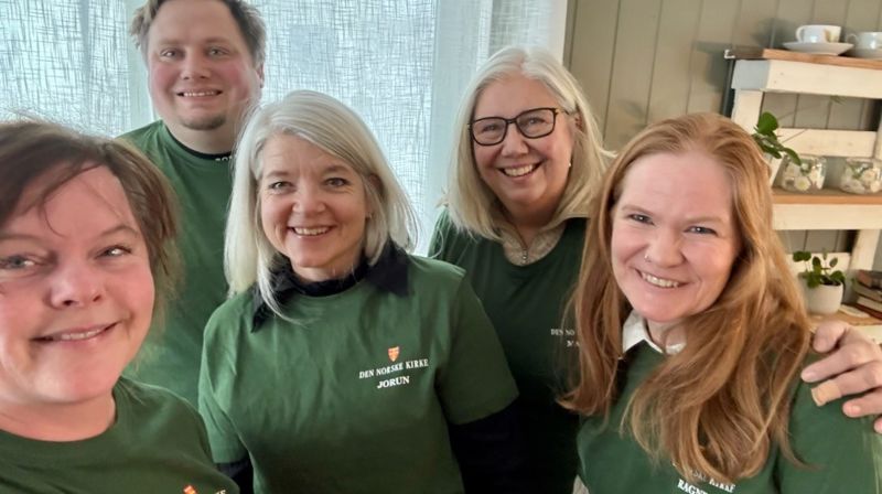 Diakonene våre, f.v. Marita Evensen (Fet og Dalen), Nicolay Haslund (Strømmen og Skjetten), Jorun Kjærstad (Skedsmo), Marie Grimstad (Blaker, Frogner og Sørum) og Ragne Øybekk Sander.(Lillestrøm)