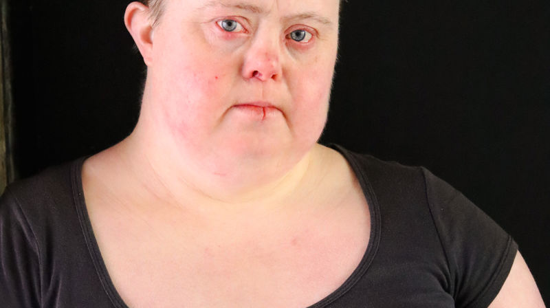 Marthe Wexelsen Goksøyr har markert seg sterkt som samfunnsdebattant og foredragsholder. Søndag kommer hun til kulturkapellet i Holmsbu. Foto: Julie Engvik - Forlaget Oktober