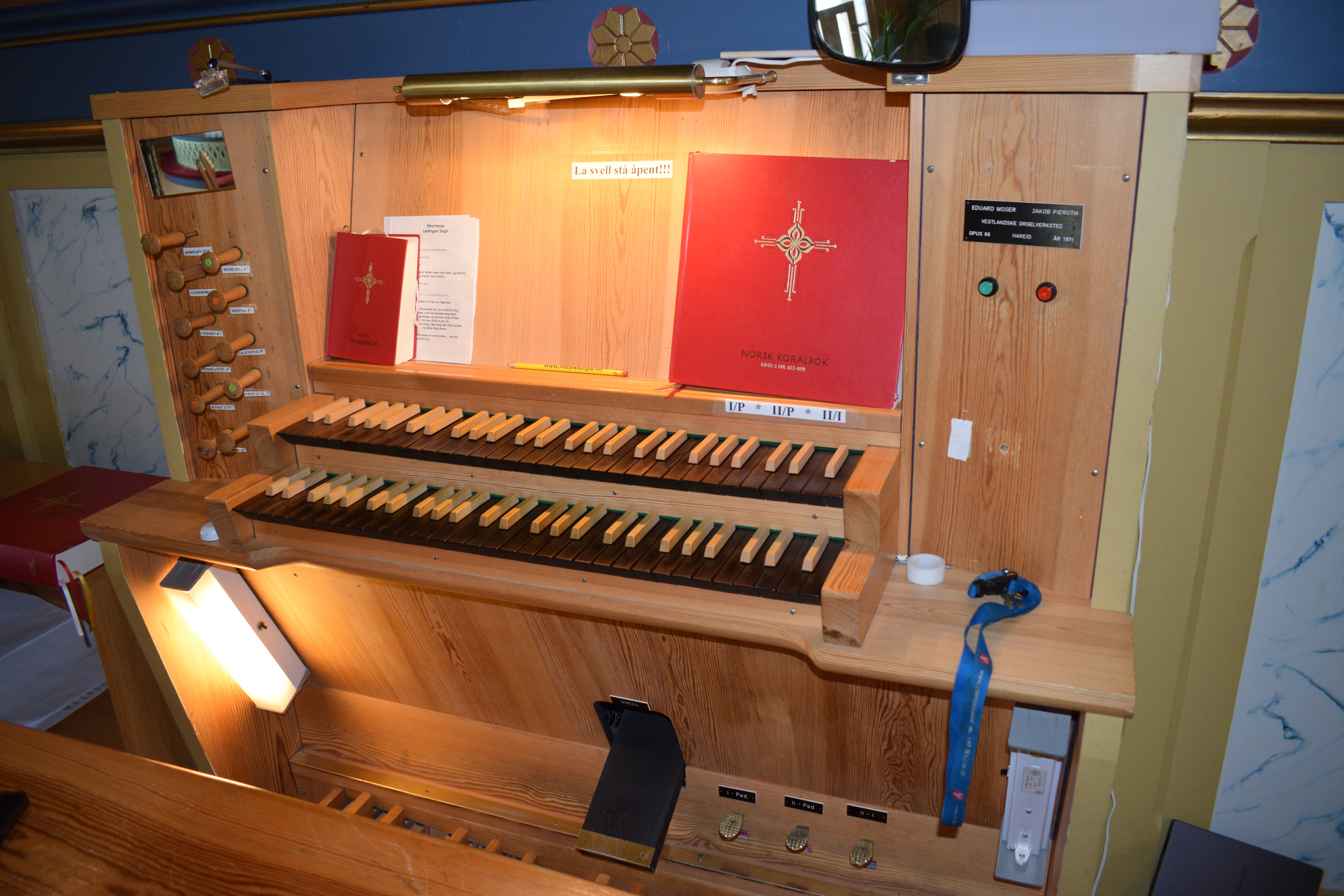 Orglet i Lødingen Kirke