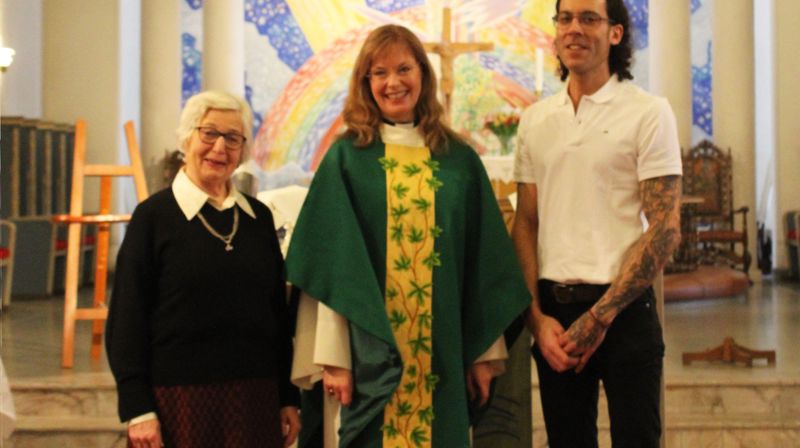 Nestleder Merete Bache-Wiig, sokneprest Hege Fagermoen og daglig leder Daniel Werlemo