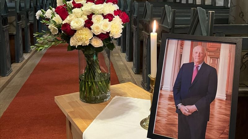 Åpent på Mari menighetssenter under Kong Haralds gravferd