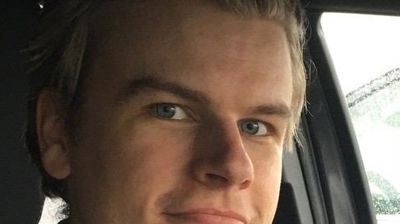 Jan Øyvind Lien - Erlandsen (30) er tilsatt som ny kapellan i Svelvik