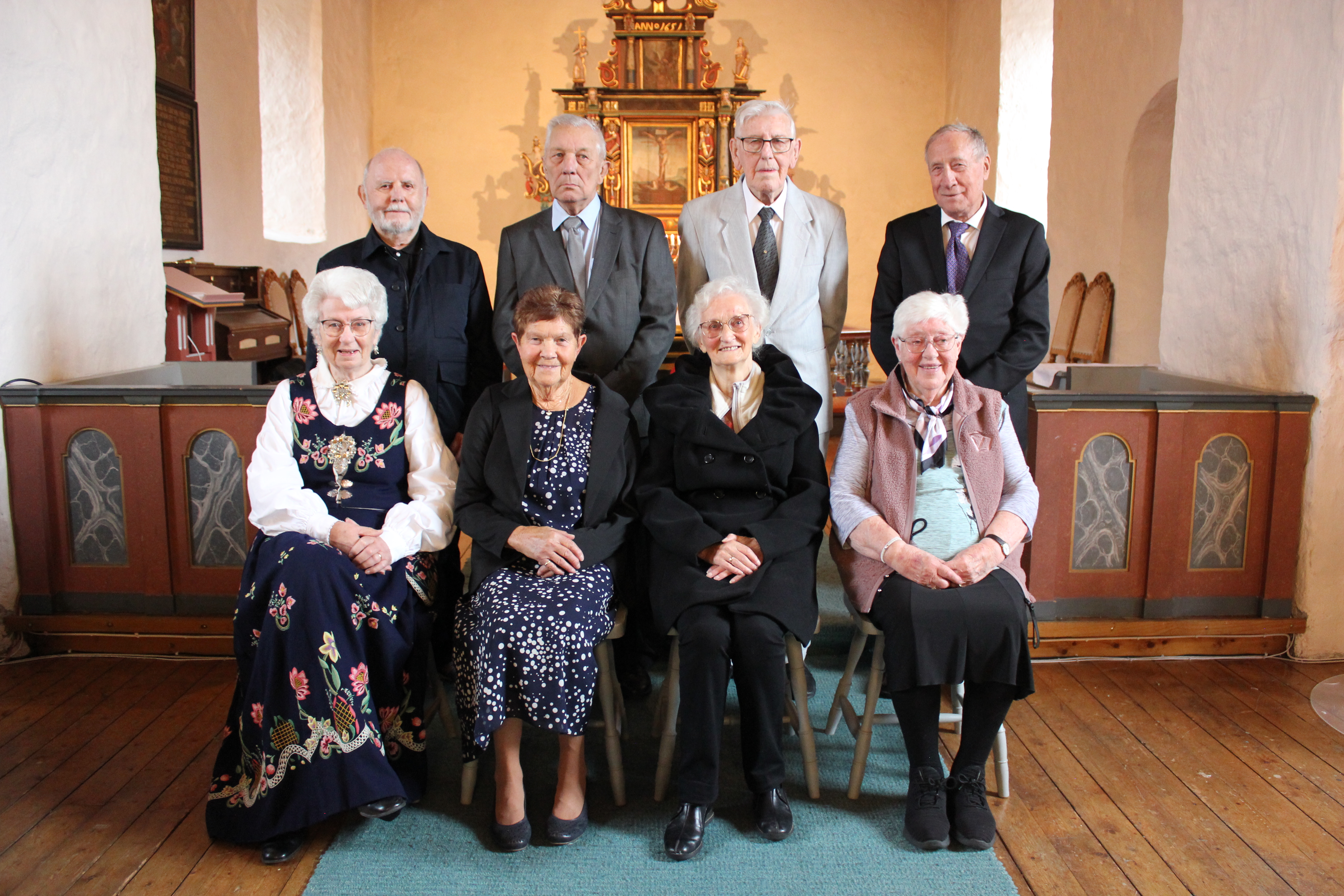 70-årsjubilanter i Roan kirke i 2025