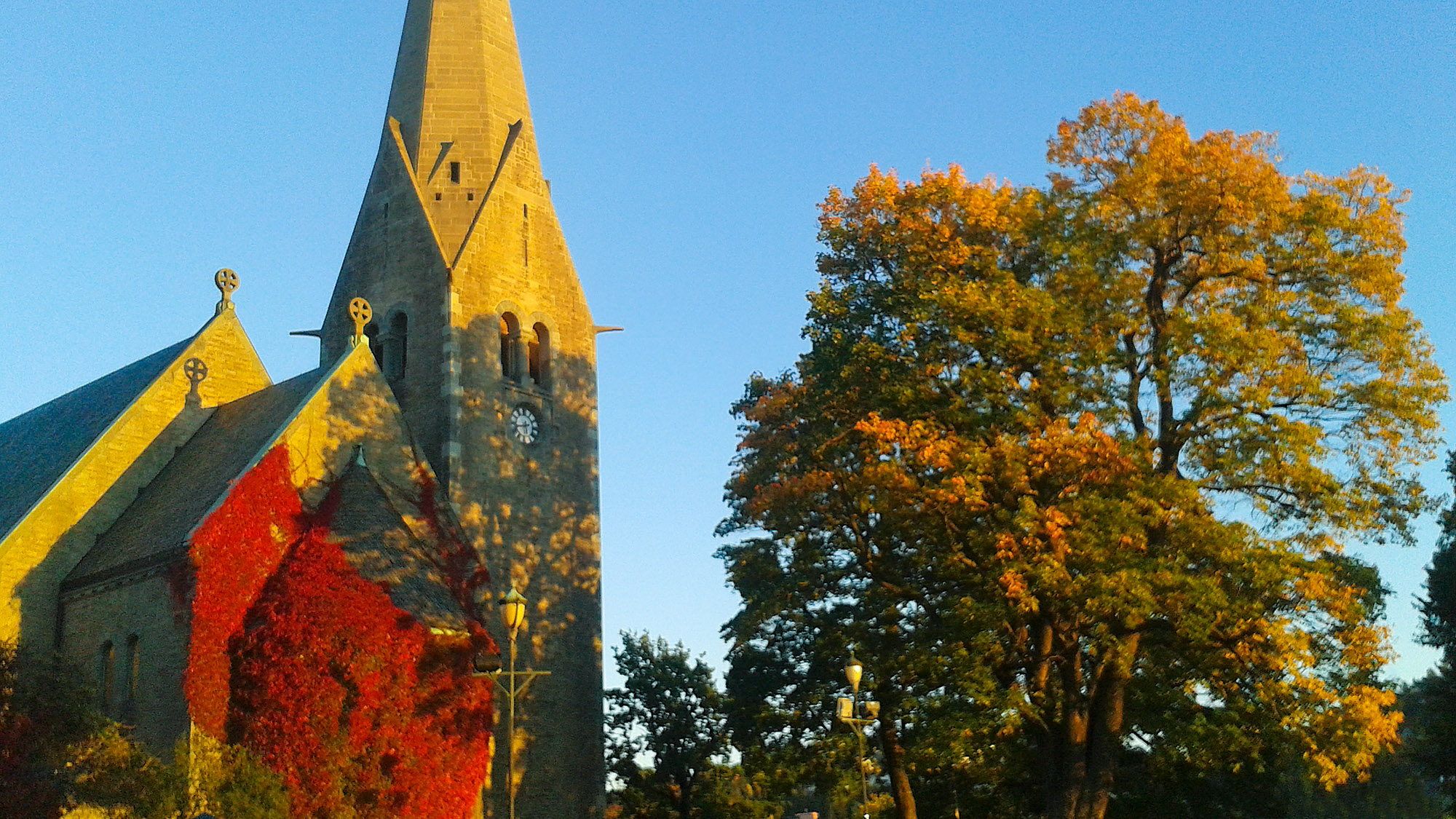 Velkommen til Vålerenga kirke i høst!