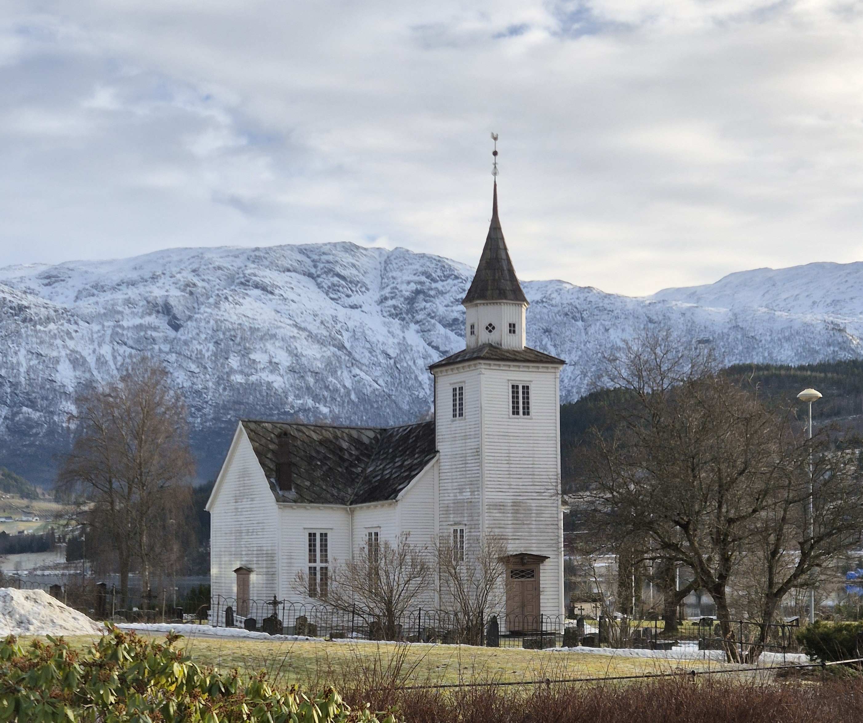 Ulvik kyrkje