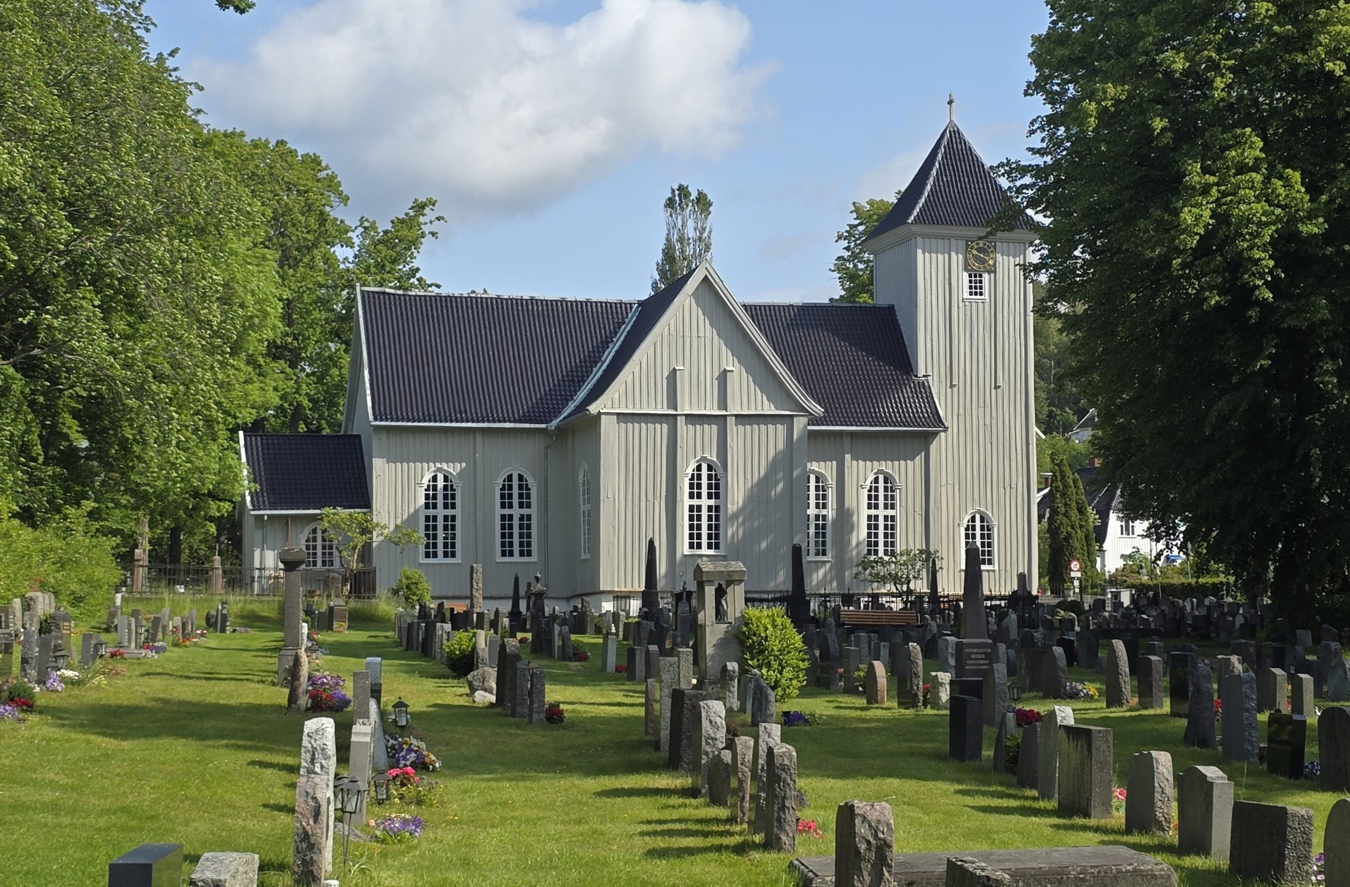 Godt å se Drøbak kirke uten stillaser. 