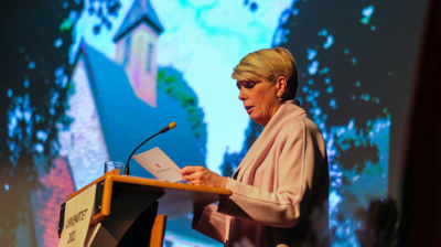 Kirkerådsleder Kristin Gunleiksrud Raaum på Kirkemøtet 2021. Foto: Den norske kirke