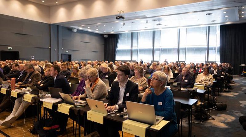 I 2024 er et helt nytt Kirkemøte samlet for første gang. Foto: Kirkerådet | Finn mange flere nye bilder på design.kirken.no.