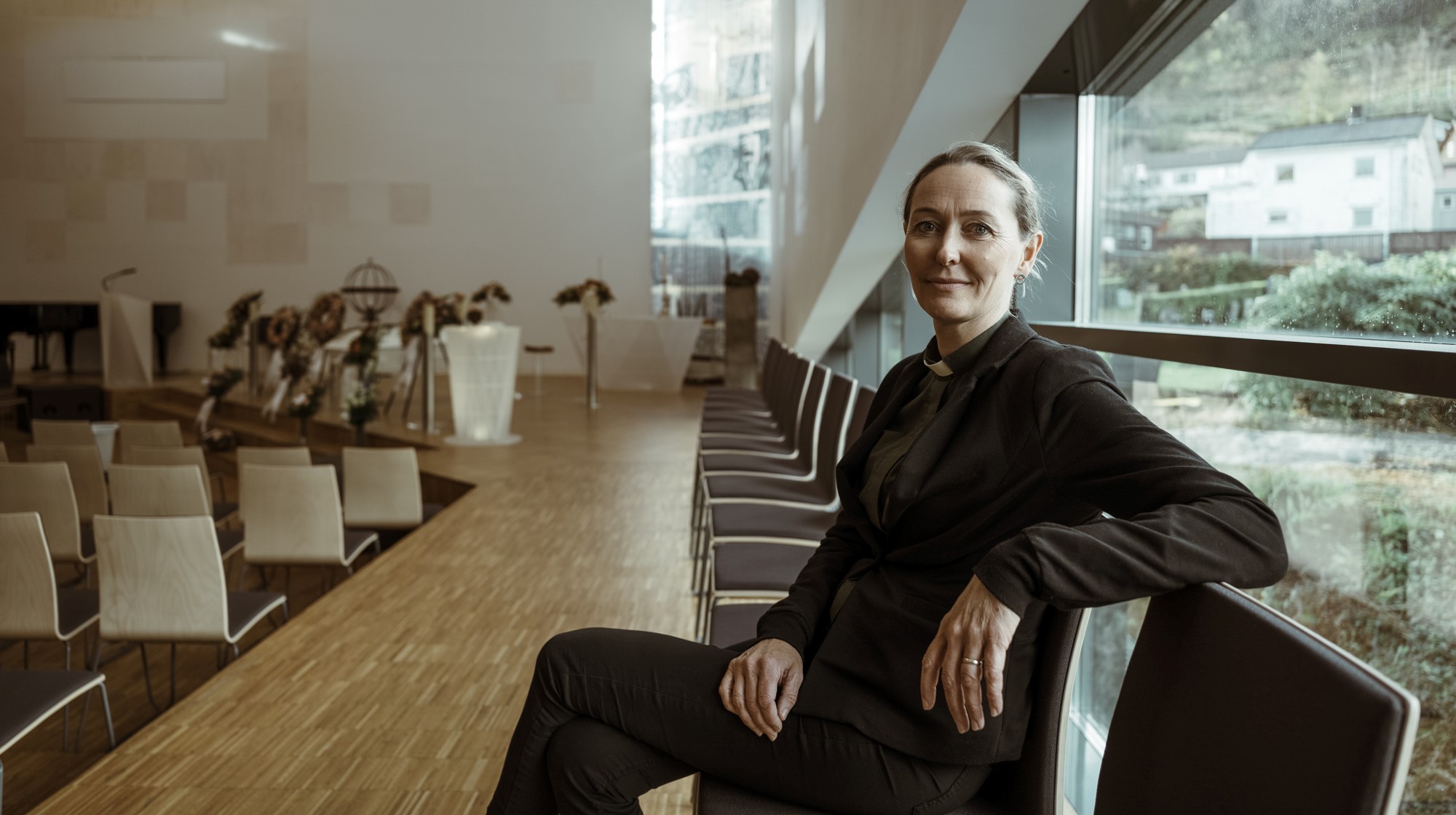 Etter at en person er død kan du ta kontakt med kirken for å starte planleggingen av begravelsen. Foto: Jarle Hagen/Den norske kirke