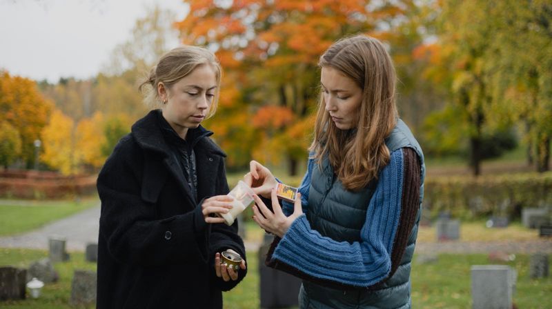 Rundt allehelgen er det mange som besøkjer kyrkjer og gravplassar. Korleis kan me møta kvarandre på ein god måte? Foto: Hans Jakob Heimvoll/Den norske kyrkja