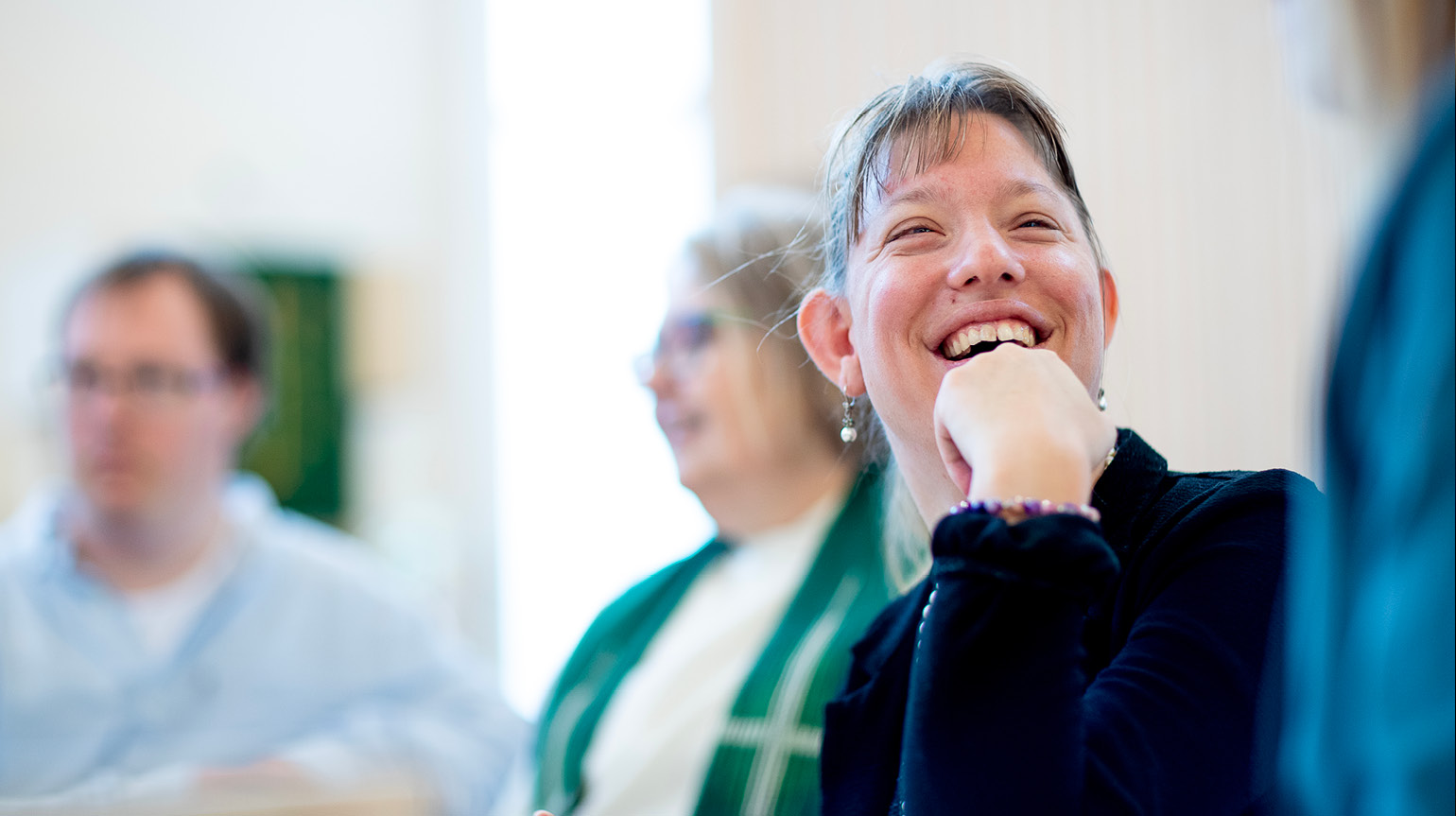 Årsrapportar frå bispedøma fortel om mykje aktivitet i Den norske kyrkja i 2021. Her frå gudsteneste i Rotnes kirke. Foto: Bo Mathisen / Den norske kyrkja.