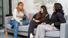 Skap gode møteplasser for de unge, her fra Os kyrkje. (Foto: Ole Henrik Kongsvik)