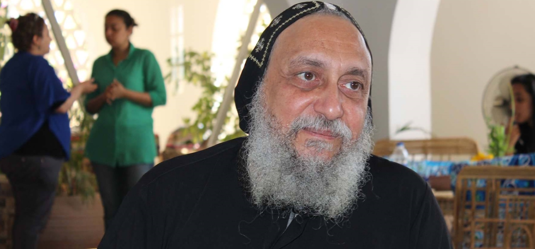 Biskop Thomas kunne fortelle hvordan terroristene truet og drepte voksne og barn som ikke ville frasi seg sin kristne tro.