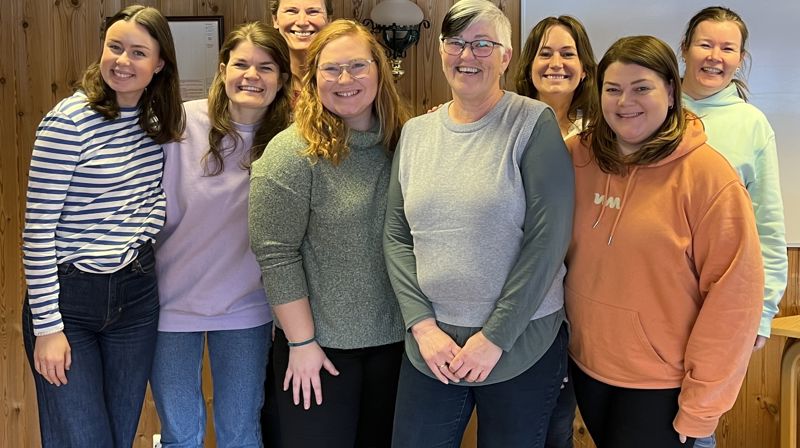 Fra venstre: Helene Nilsen og Ingeborg Gunnersen - Skjærgårds Live, Jorunn Øygarden Skjulestad – KFUK-KFUM, May Eriksrød Selle – Acta, Grete T. Askekjær og Ragnhild R. Gellein – Søndagsskolen, Elin Flystveit Riska og Elin Oveland - NMSU