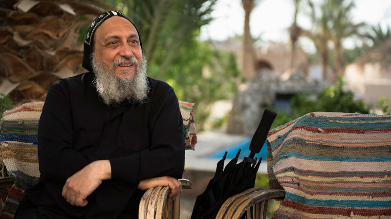 Biskop Thomas er koptisk-ortodoks biskop i Egypt. Han driv blant anna eit stort retreatsenter eit kurssenter der ubemidla, koptisk ungdom frå Øvre Egypt får yrkesretta trening og hjelp til å klare seg i samfunnet. Foto: Pål Brenne
