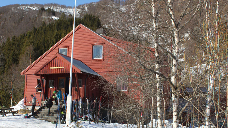 Jordvenn v/tidlegare undervisningsrådgjevar i Bjørgvin, Marianne Bergsjø Gammelsæter, inviterer til verkstad i Bergsdalen om pilegrims- og stillearbeid i trusopplæringa.