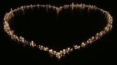 Den 22. juli blir det fleire minnegudstenester og andre markeringar i Bjørgvin. Kyrkjeklokker over heile bispedømet vil ringa kl. 12, og fleire kyrkjer vil vera opne. Foto: NRK