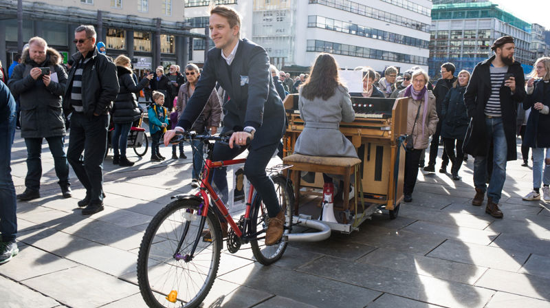 Tilbakeblikk med retning framover. Frå Folkefest i reformasjonsbyen Bergen, 4. mars 2017. Foto. Magnus Skrede