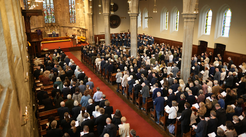 Sørgjegudstenesta kl. 11 var fullsett. Foto Gyrid Cecilie Nygaard
