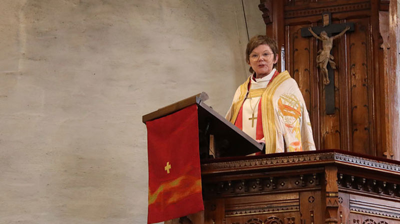 Ragnhild Jepsen held si første preike som biskop i Bjørgvin.