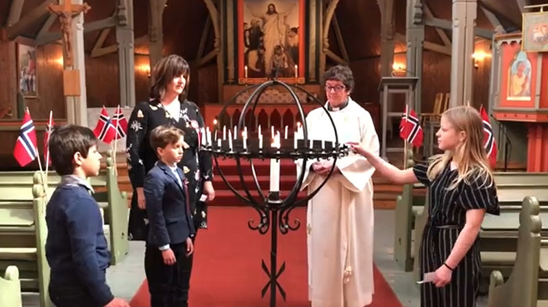 Kyrkjene i Sogndal kommune har slått seg saman om ei 17. mai-sending på nett, slik også ein del andre sokn i andre fellesråd har gjort. Foto: Frå Stedje kyrkje.