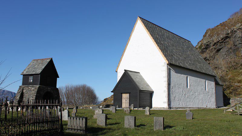 Kinn kyrkje. Foto: Knut Magne Nesse
